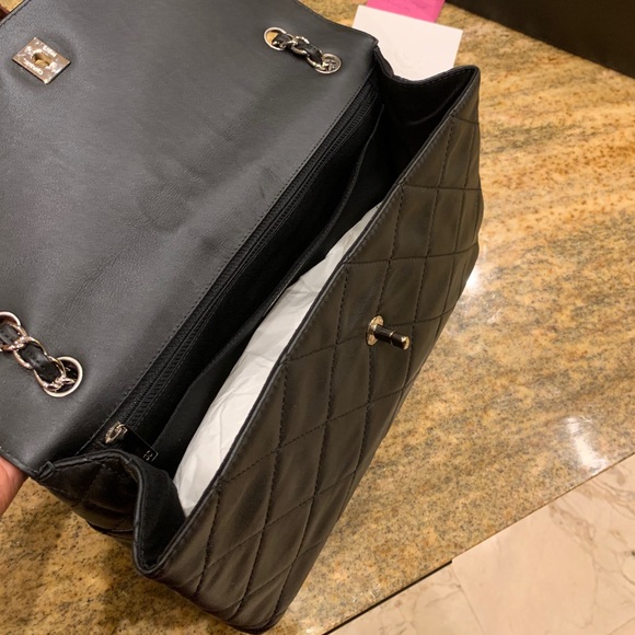 Chanel Flap Bag - Picture 8 of 16